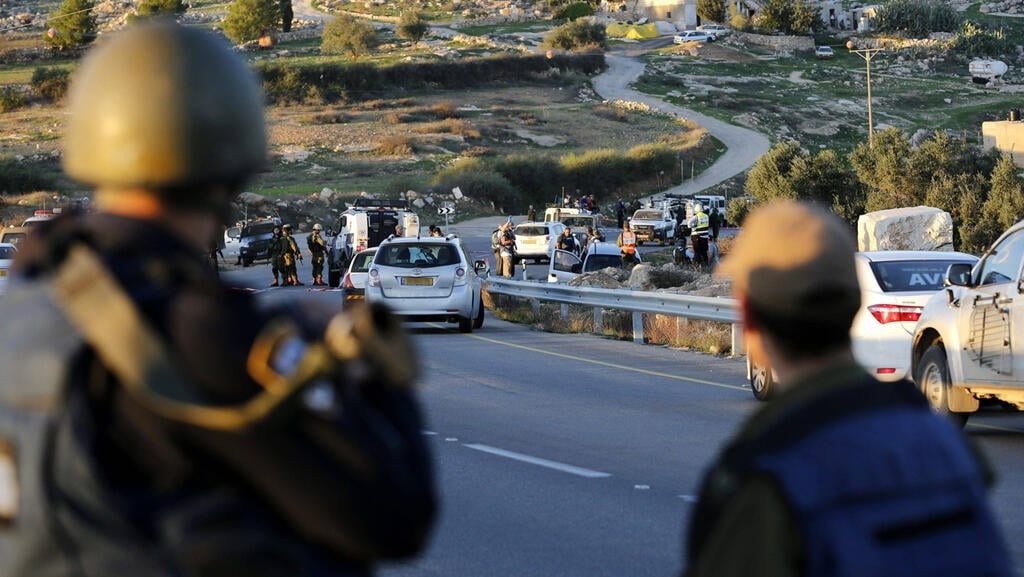 مقتل مستوطنة وإصابة آخر بعملية إطلاق نار جنوب الخليل