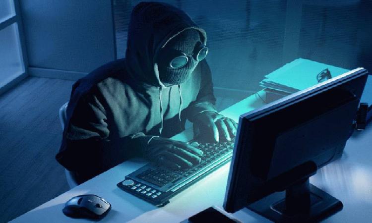 قراصنة صينيون يخترقون البريد الإلكتروني للسفير الأمريكي