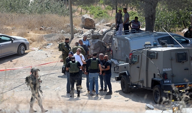 مسؤول في السلطة: حماس هي من تقف خلف عملية الخليل