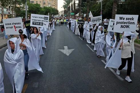 فلسطينيو 1948 يحتجون على تراخي "حكومة نتنياهو" للتصدي للجريمة
