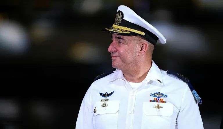 ضباط كبار في بحرية العدو يعلنون وقف التطوع في الاحتياط