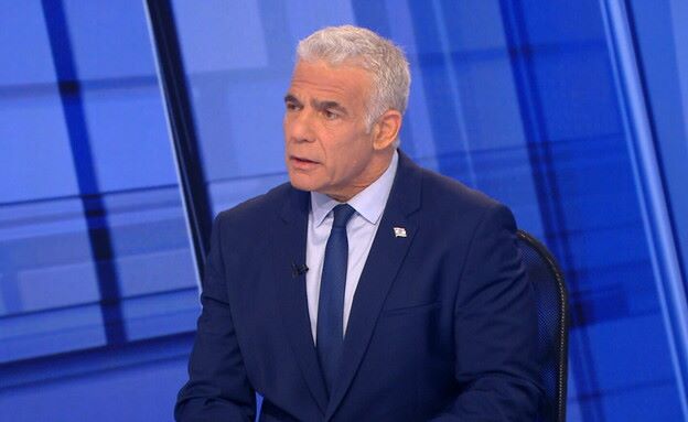 "لبيد": تخصيب اليورانيوم على الأراضي السعودية لا يجب أن يُطرح على الطاولة