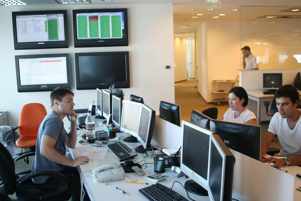 ارتفاع نسبة البطالة في المهن ذات الدخل المرتفع بكيان العدو