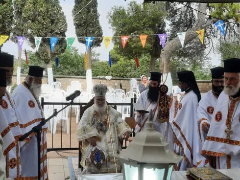 العدو يمنع آلاف المسيحيين من الوصول لكنيسة في جبل طابور