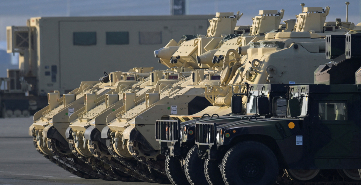 مسؤول أمني في الكيان: إذا احتجنا فسنقوم بنقل الذخيرة والأسلحة إلى السلطة