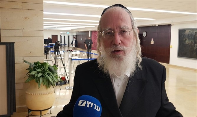 "إيخلر": نحن في "بلد" بلا حقوق وليس لدينا سوى الضرائب والديون