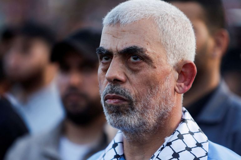 تقرير: السنوار أبلغ الوسطاء بأنه مهتم بالصفقة
