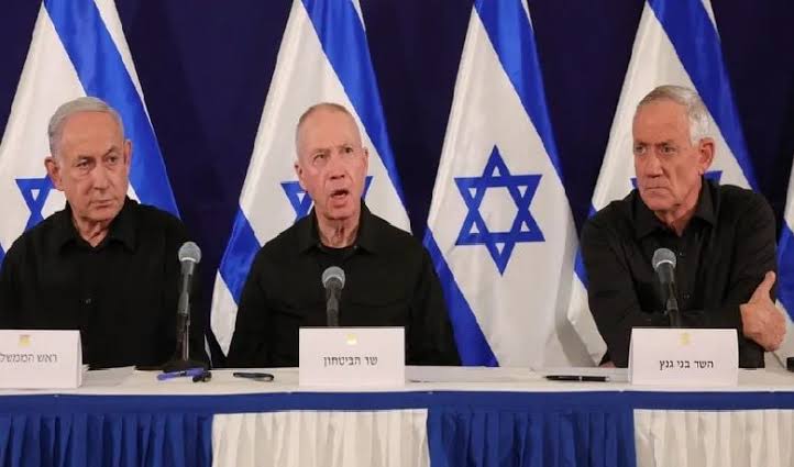 الحلقة 300 - ناداف بيري مع يوآف غالانت: الحرب والتوقيعات وتحديات الأمن القومي