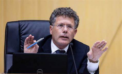 أزمة تهدد تعيين رئيس المحكمة العليا بالكيان