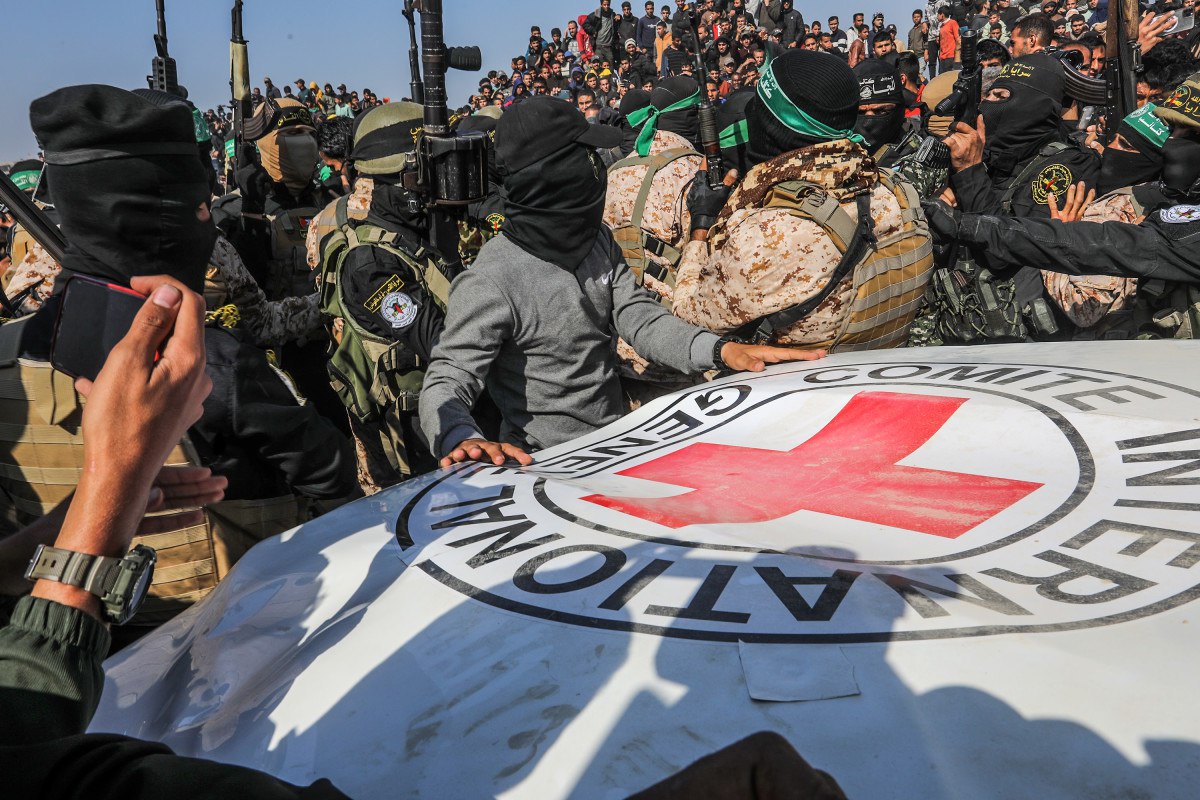 تفكيك حماس وطرد المستوطنين: الخطة للانفصال عن الفلسطينيين