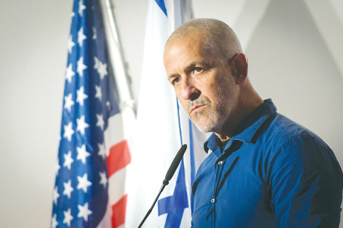 رونين بار يكشف "الخائن" من الداخل: ما لا تقوله أبواق اليمين عن قضية الأمن