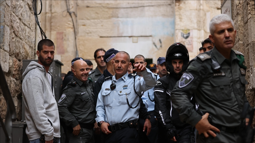 200 من كبار ضباط الشرطة السابقين بالكيان الصهيوني يطالبون بإعادة الأسرى حتى بوقف الحرب