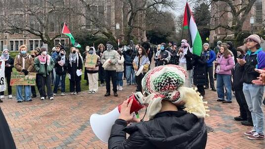 دعوة للانتفاضة وإشادة بحماس في حرم جامعة واشنطن