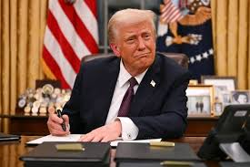 من ألاسكا إلى فلوريدا: تشهد الولايات المتحدة احتجاجات حاشدة ضد إدارة ترامب