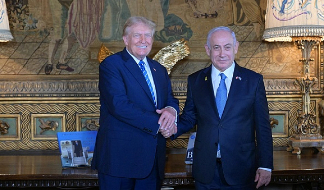 إدارة ترامب تُغدق الحب والتفهم على نتنياهو، في محاولة لإبرام صفقة رهائن