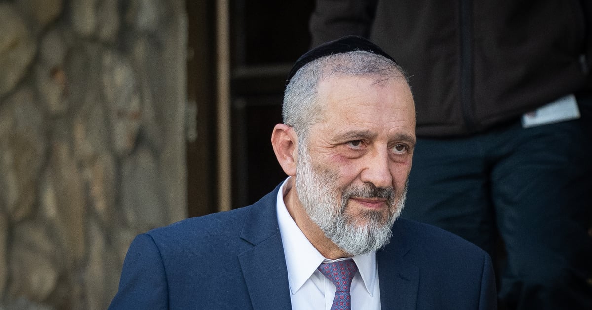 درعي لمسؤولي شاس: نستعد للاستقالة من الحكومة خلال أيام