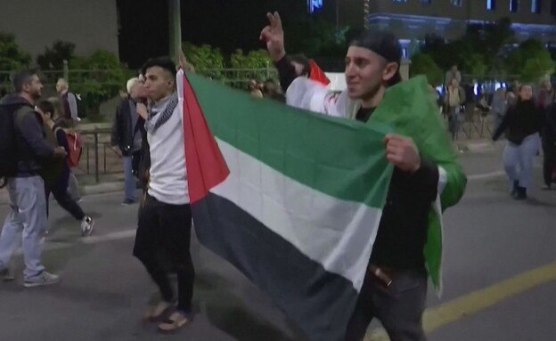 بين التعاطف والقلق المتزايد - هل خسرنا اليونان؟