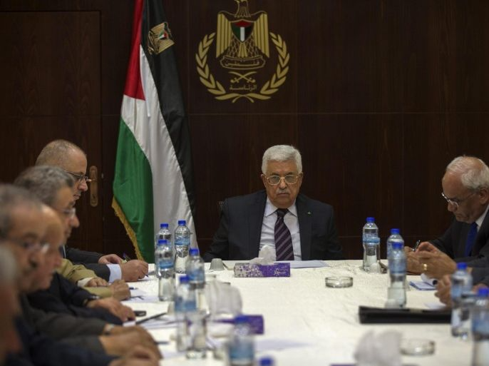 توصية بعقوبات ضد كبار قادة السلطة