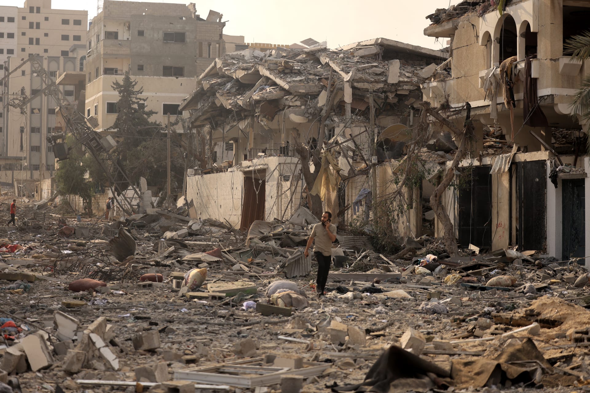 يتطلب تنفيذ خطة ترامب الوصول إلى التفاصيل والإشراف على نتنياهو