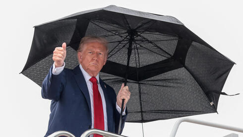 ترامب مرّ بساحة الخاطفين وهبط في إسرائيل: "الجميع يريد أن يكون جزءًا من السلام"