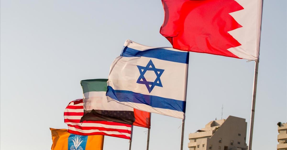 رغم المخاوف من تدهور العلاقات.. سفير البحرين يعود إلى إسرائيل لإكمال فترة عمله