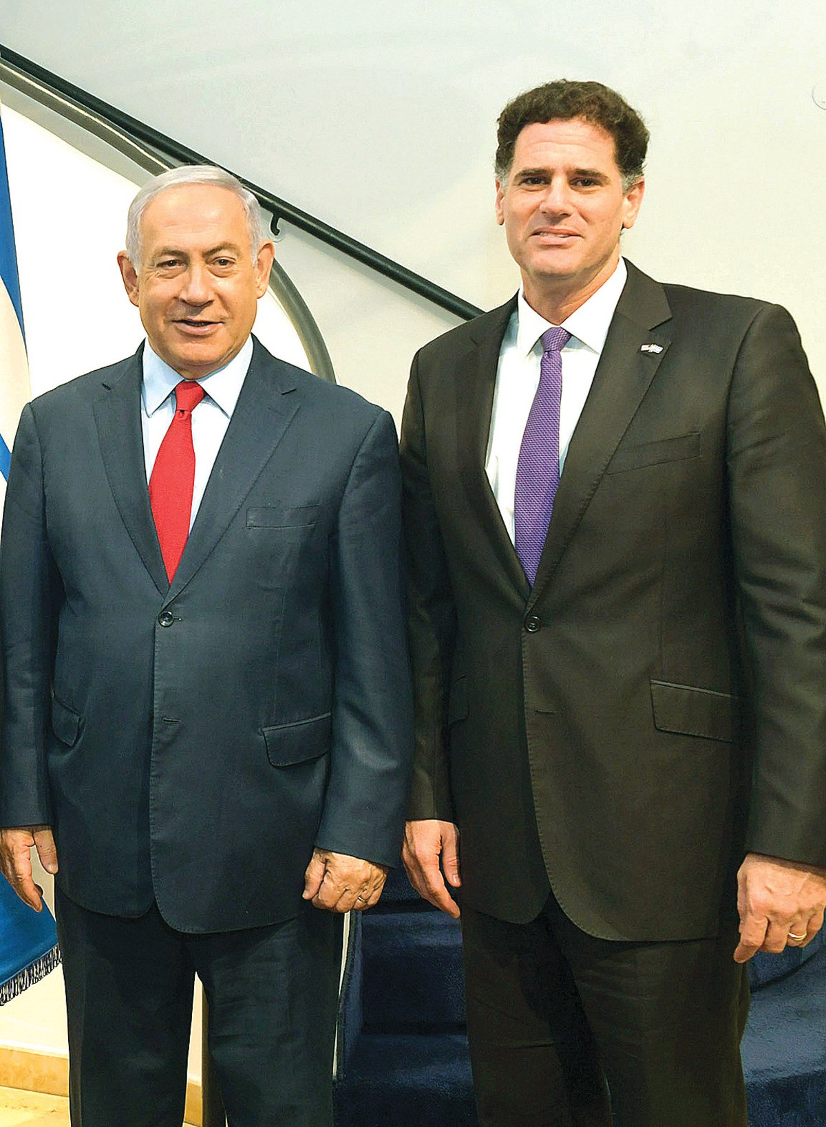 تقاعد رون ديرمر: "سيُفتقد بشدة في السياسة - لكنه سيظل مؤثرًا خلف الكواليس" 