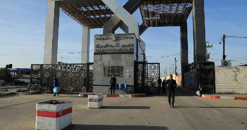 ثماني دول عربية وإسلامية تعارض فتح معبر رفح باتجاه واحد: "محاولة إسرائيل لطرد سكان غزة"