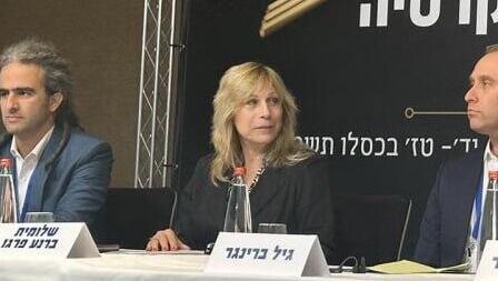 مستشارة سابقة لمكتب رئيس الوزراء: "الخدمة العامة أصبحت حزبية وشخصية للحكومة"