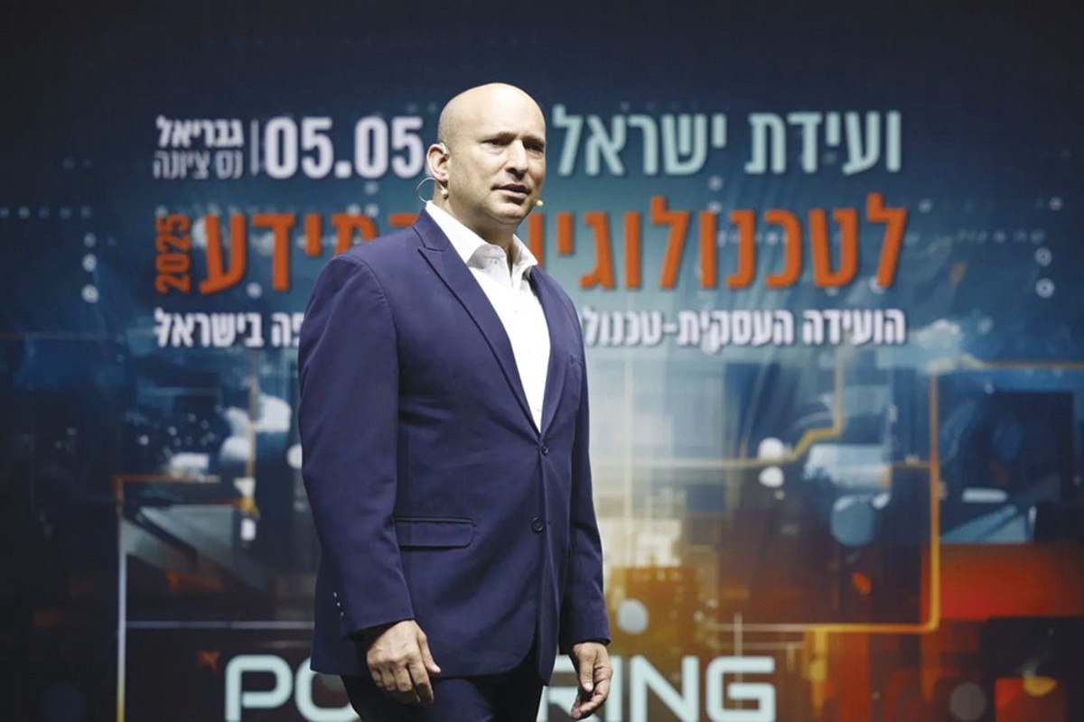 “حرب من نوع جديد”: ماذا يعني تسريب بيانات نفتالي بينيت؟