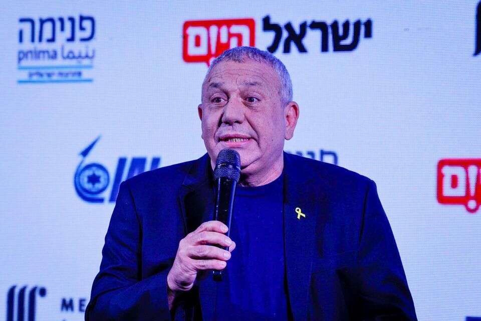 أيزنكوت في رسالة رسمية: التحقيق مع نتنياهو في أعقاب شهادة فيلدشتاين