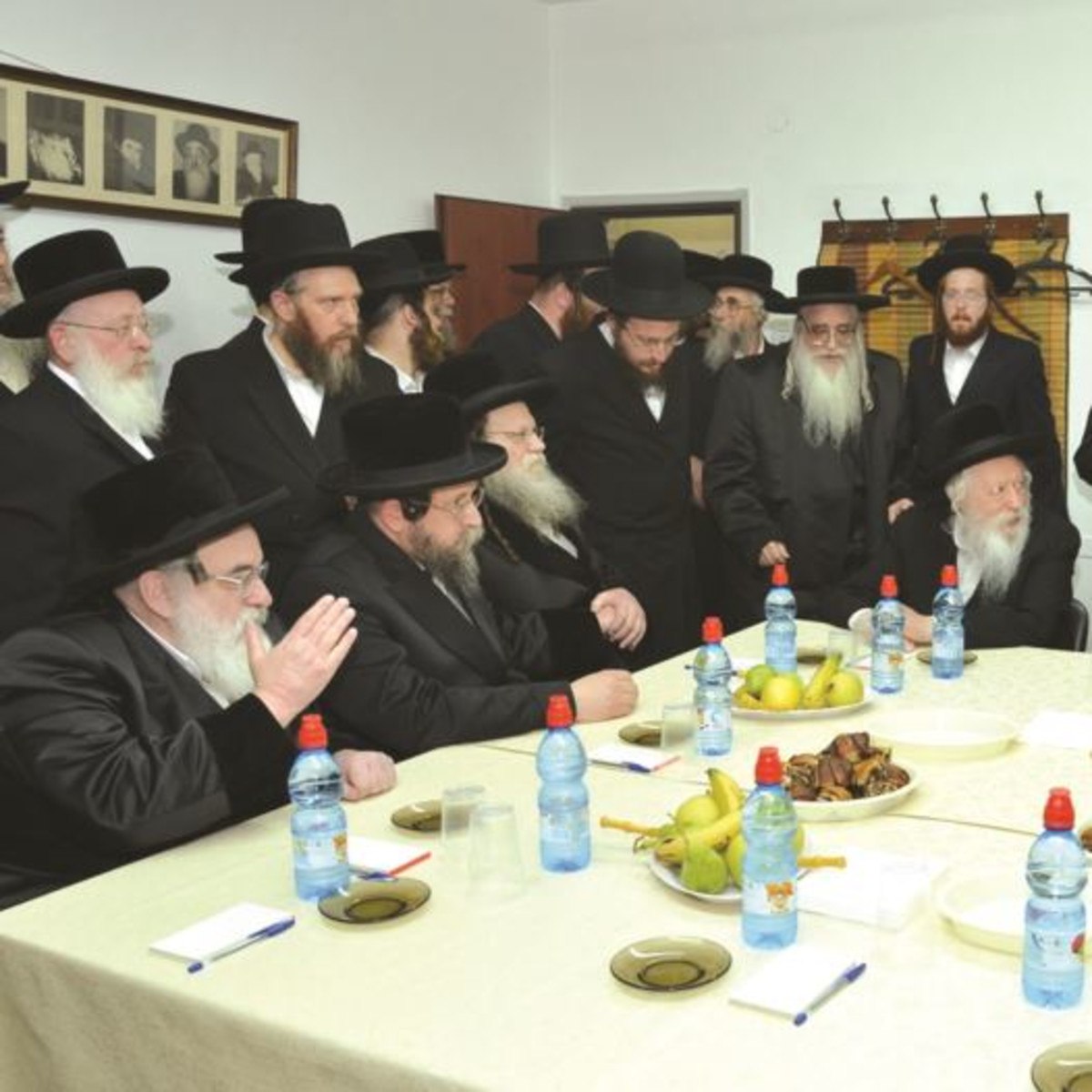 لم يُسمح لأعضاء الكنيست الحريديم بدخول الغرفة، وانكشفت عمق الأزمة