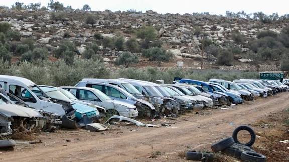 شركة "هفينيكس" تقاضي السلطة الفلسطينية.. تطالب بـ550 مليون شيكل بسبب سرقات سيارات