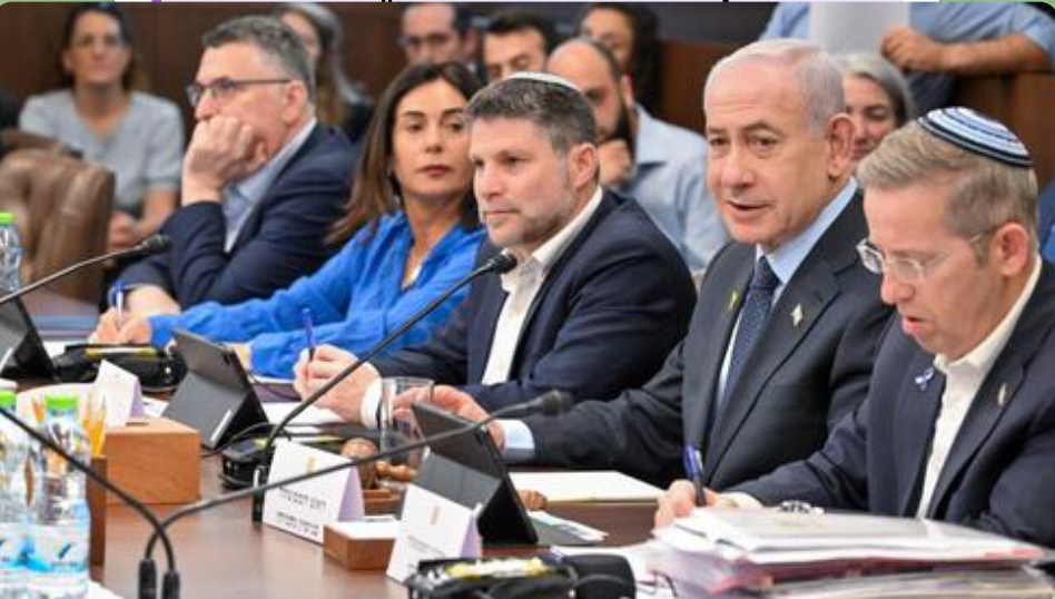 من بين عواقب تأخير ميزانية الدولة.. تخفيضات في برامج الرعاية الاجتماعية: "لم يعد هناك من يدفع"