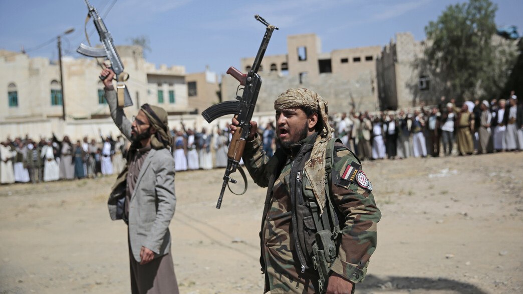 تقرير: إيران تمارس ضغوطاً شديدة على الحوثيين