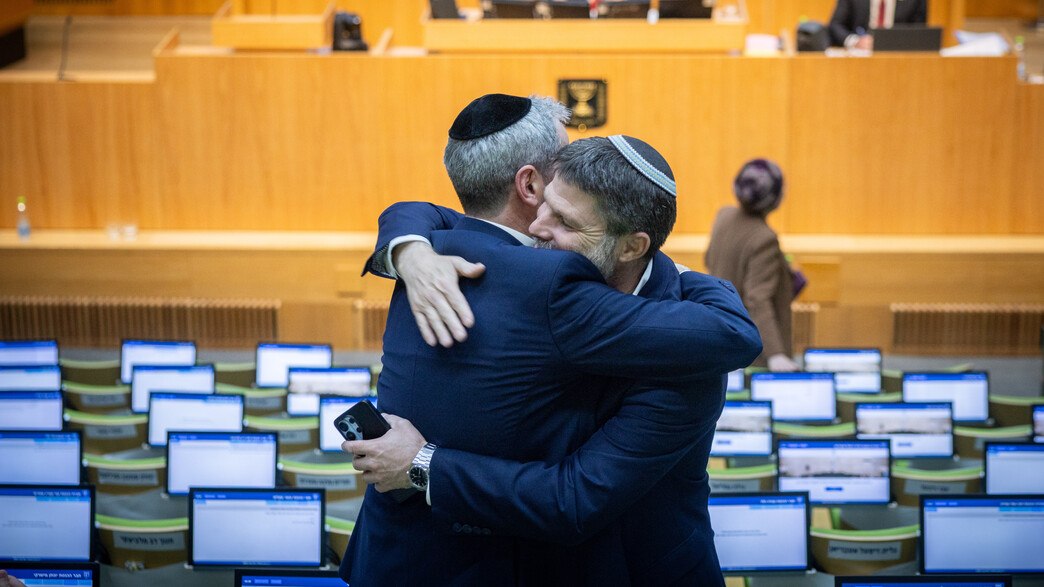 لُصوص الظلام