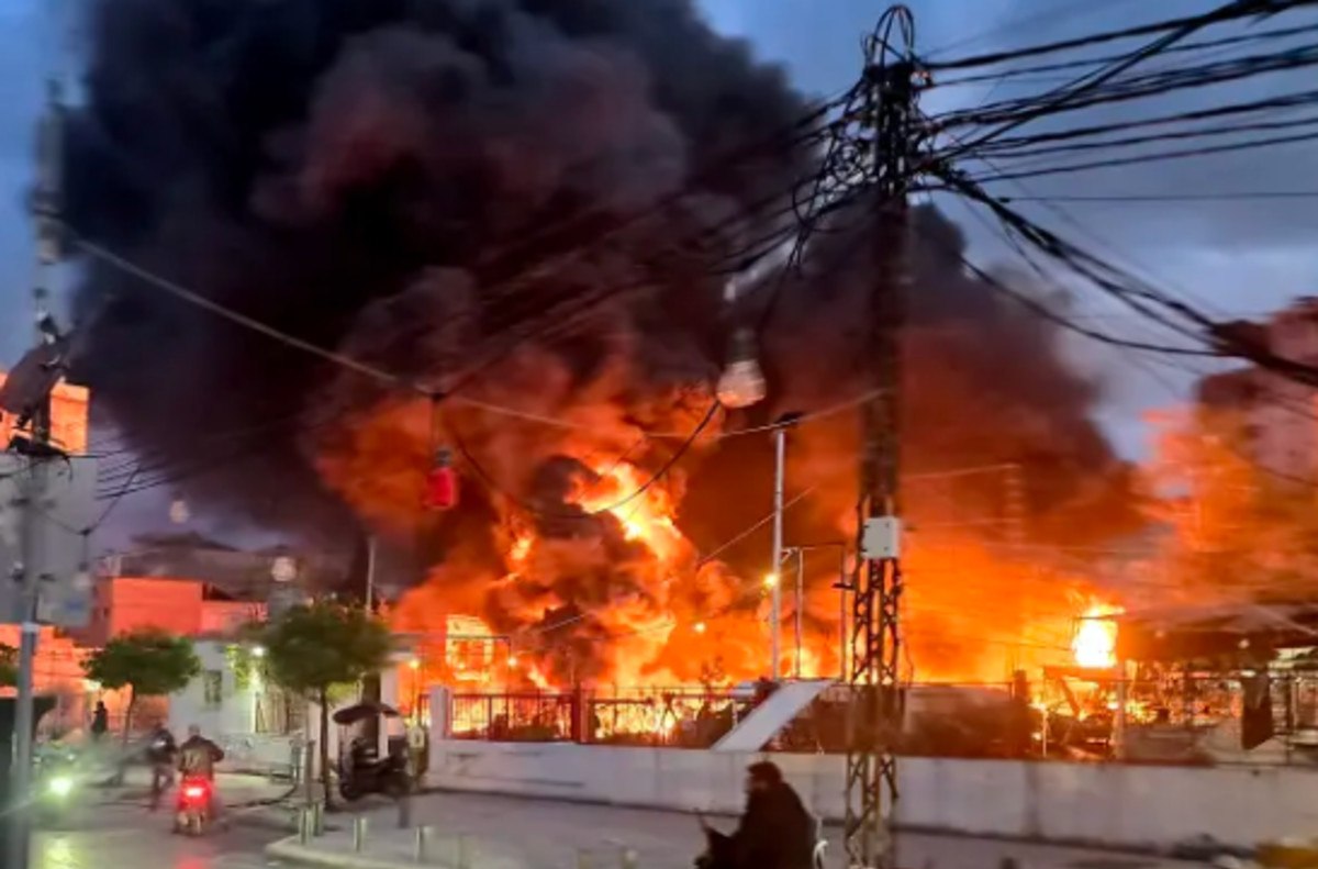 استنزاف إيران: الجانب الضعيف الذي يجب على "إسرائيل" والولايات المتحدة أن تضربه