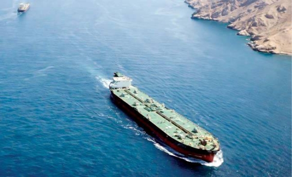 إيران تواجه صعوبة في إزالة الألغام من مضيق هرمز