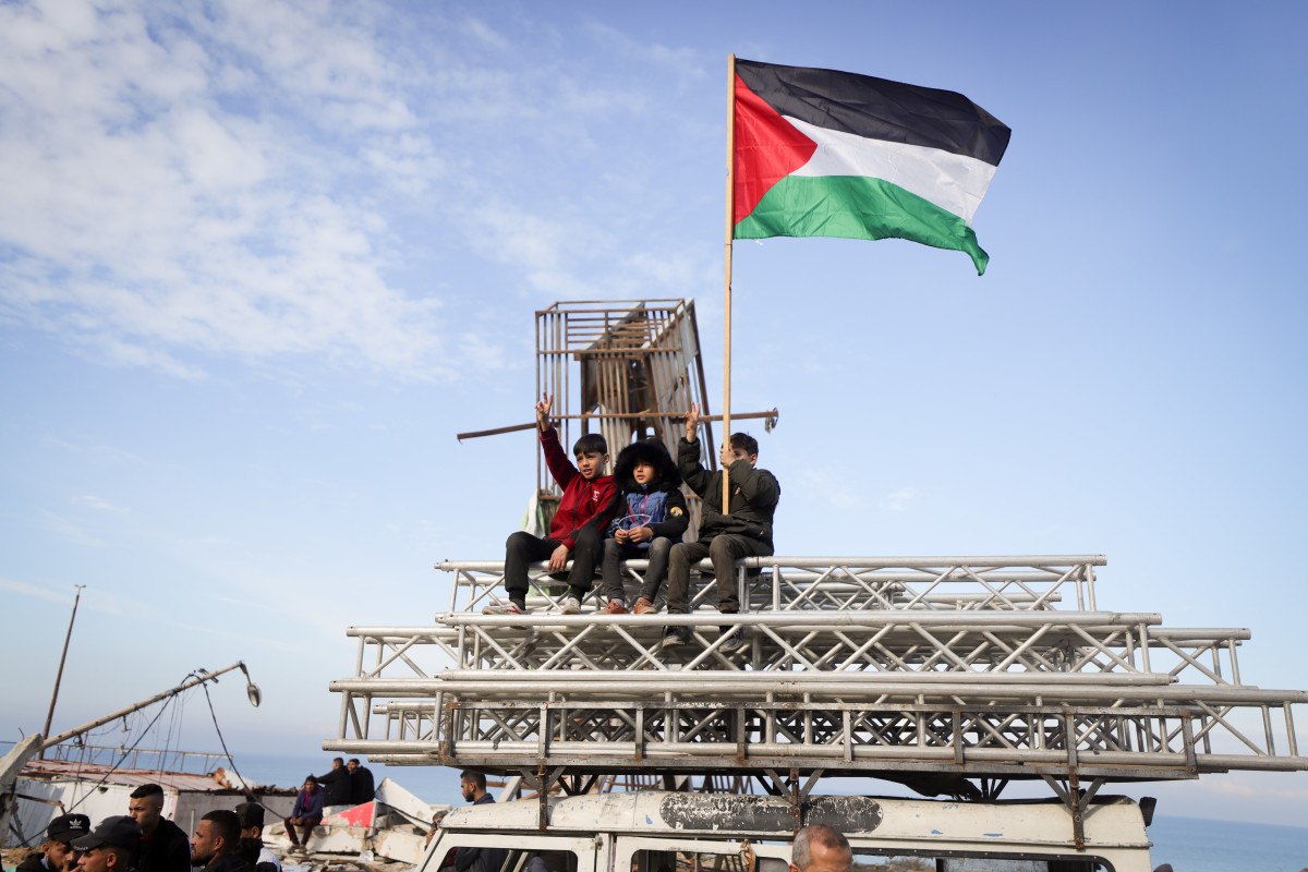 كارثة "بن غفير": باريس تقترح منح جنسيتها الفخرية للفلسطينيين