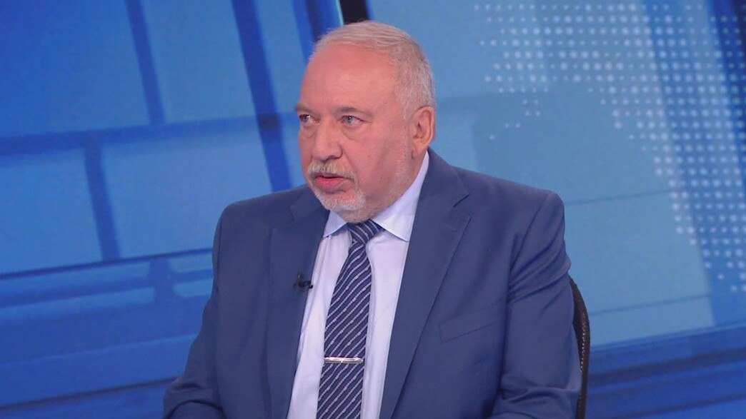 ليبرمان: "ترامب يأخذ إسرائيل في رحلة إذلال"