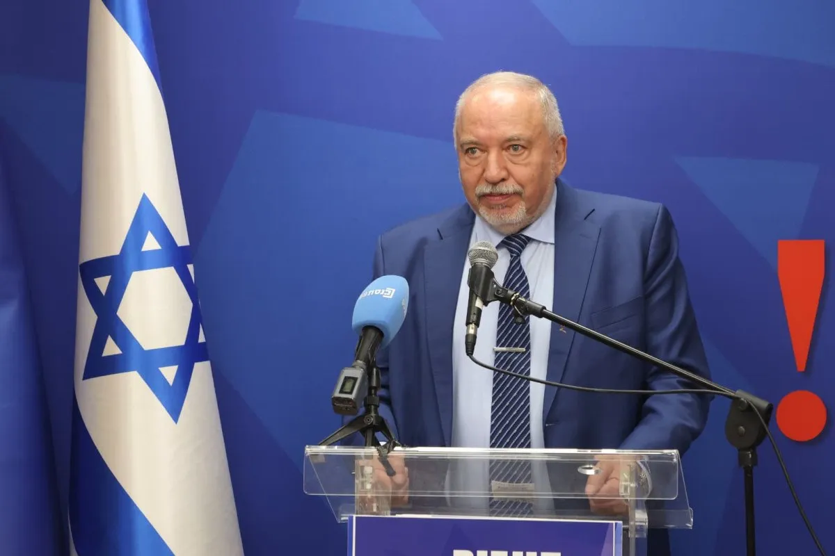 ليبرمان يفتح الباب أمام الليكود... ويغلقه أمام نتنياهو