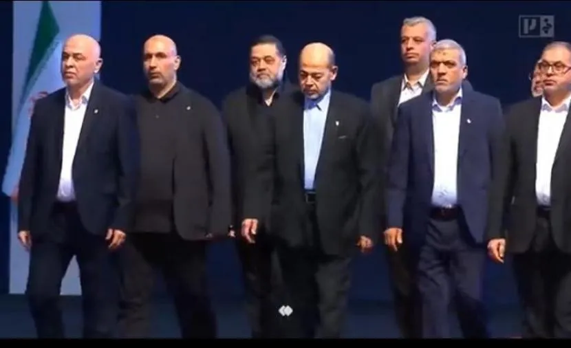مطالب حماس من إيران خلال جنازة خامنئي