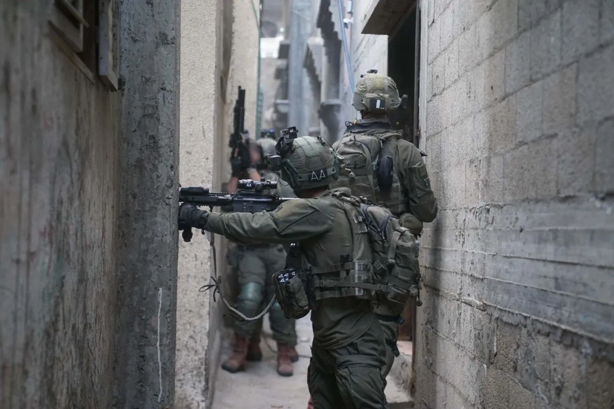 جيش العدو ينقل "الفرقة 98" للعمل بالضفة الغربية