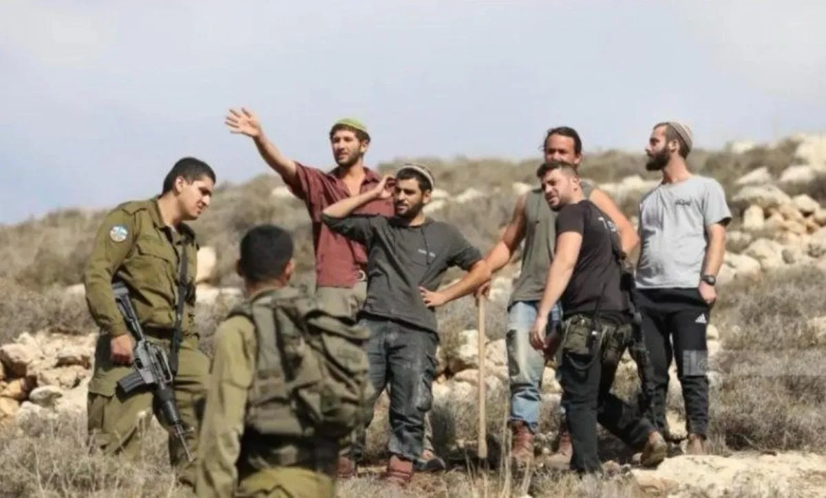تصاعد هجمات المستوطنين المتطرفين على المزارعين الفلسطينيين بالضفة الغربية