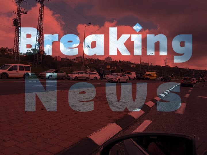 A Palestinian fighter takes over an Israeli soldier's gun and kills two