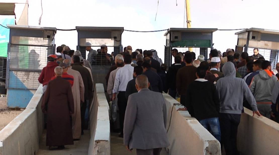 Israeli restrictions against thousands of worshipers heading to Al Aqsa mosque