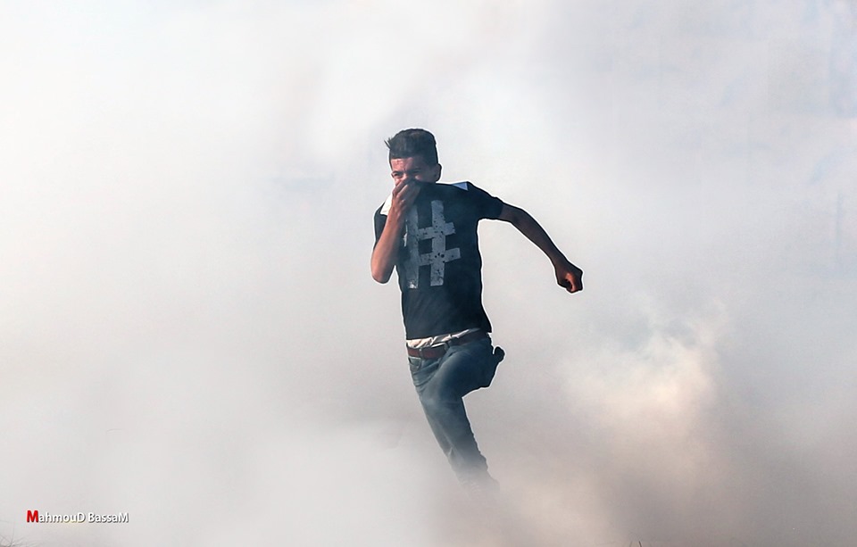 In Pictures| 'Israel' injures 40 Palestinians in Gaza peaceful protest