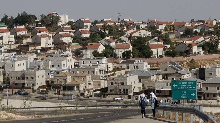 'Israel' to build new 2,430 settler units and 4 outposts in the West Bank