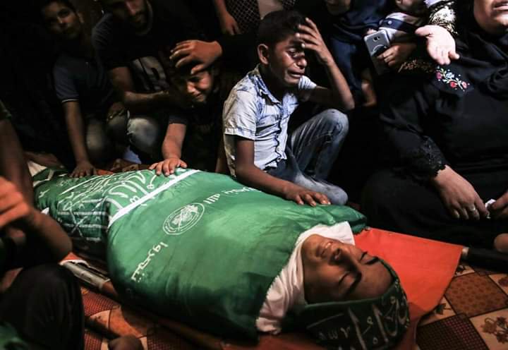 In Pictures| Palestine bids farewell to 2 martyrs