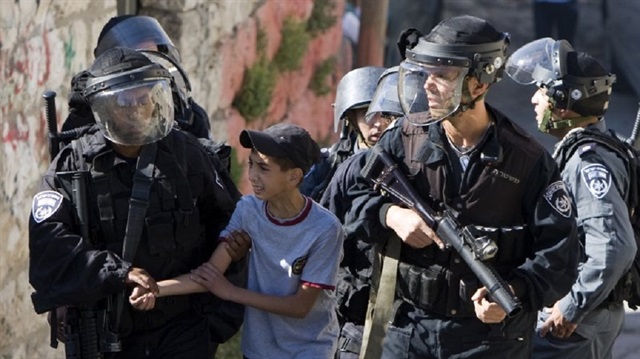 Israeli forces arrest 15 Palestinians including school kids