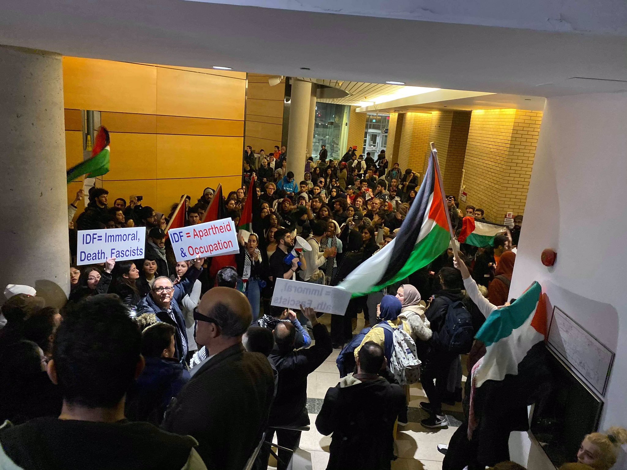 York students rise up against IOF soldiers visit